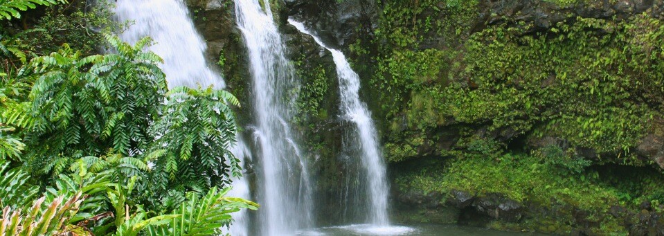 Schöner Wasserfall in Maui